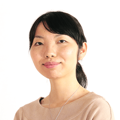 小出 治都子
