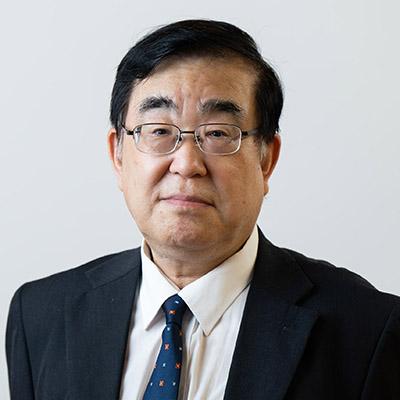 山内 康英